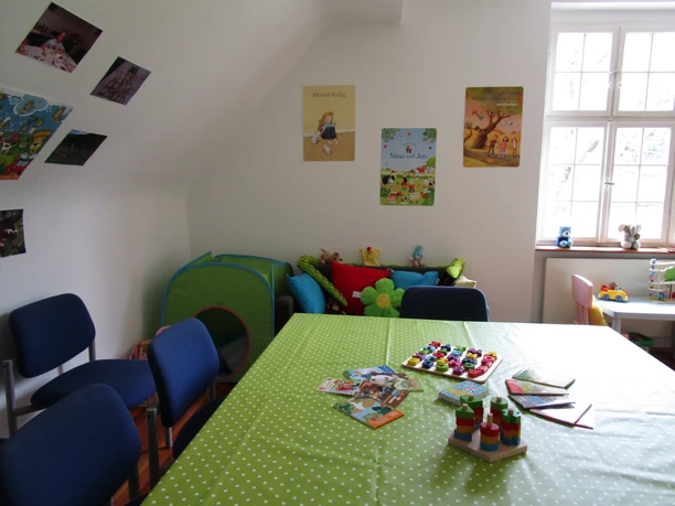 Spielzimmer: Blick auf Fenster 2021