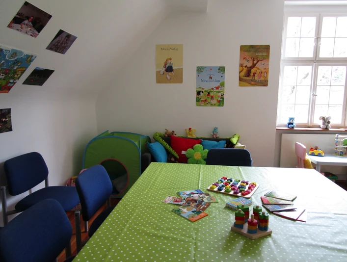 Spielzimmer: Blick auf Fenster 2021