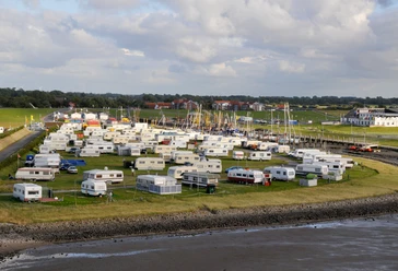 Leuchtturm Obereversand Blick auf Strand und Campingplatz (1.jpg