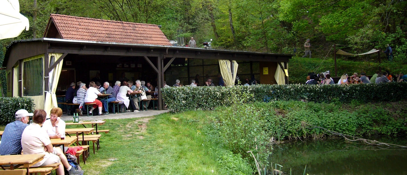 Karfreitagsfischessen Träufelbachsee