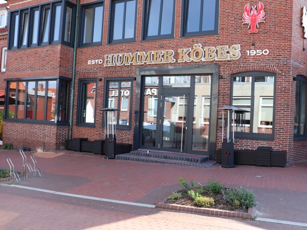 Hummer-Koebes-Juist.JPG Hummer-Koebes-Juist