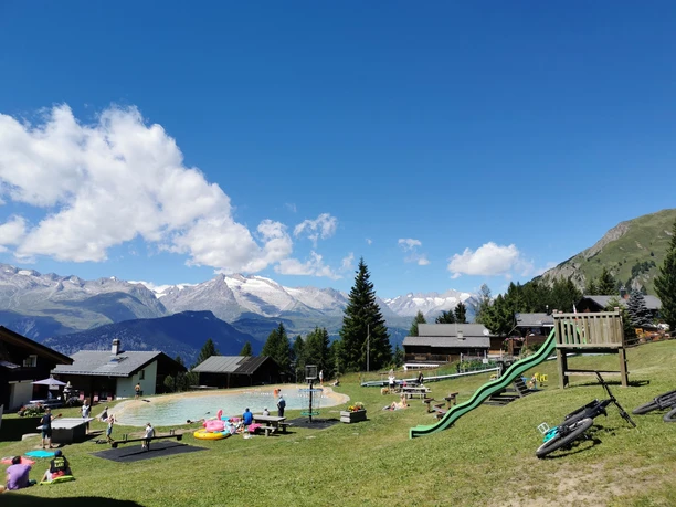 Badesee Rosswald.jpg