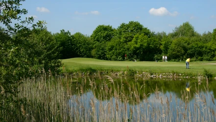 Platz mit Teich des Golf Club Wümme e.V. Platz mit Teich des Golf Club Wümme e.V.