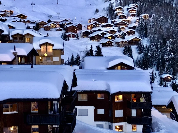 Blick auf Nobile von der Kappele Maria zum Schnee