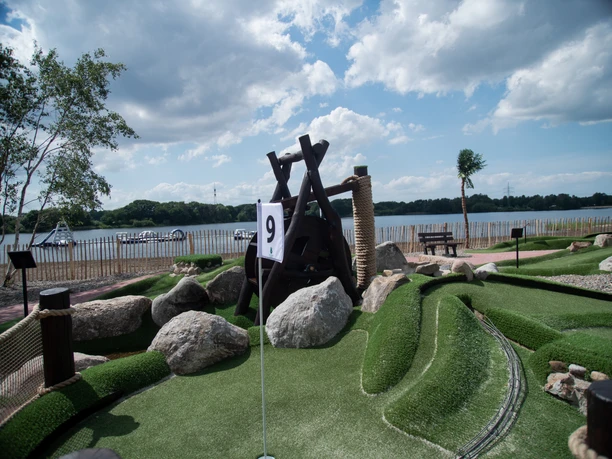 Adventure Golf Blue Bay