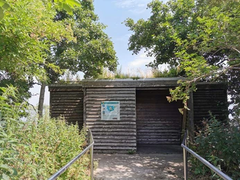 Beobachtungshütte am Kronenloch