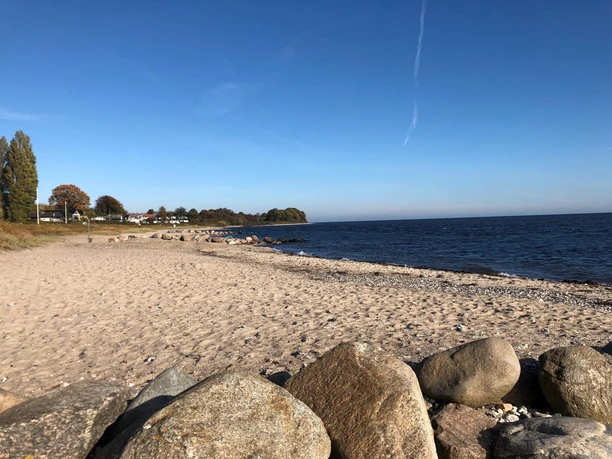 strand-klein-waabs-bucht-ostseefjordschlei.JPG