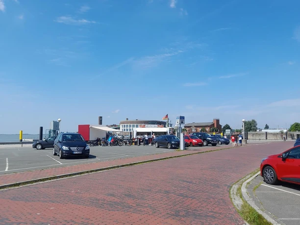 Großraumparkplatz Wangeroogekai