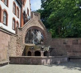 Kaiser-Wilhelm-Brunnen