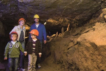 Schillat-Höhle Familienausflug Schillat-Höhle Familienausflug