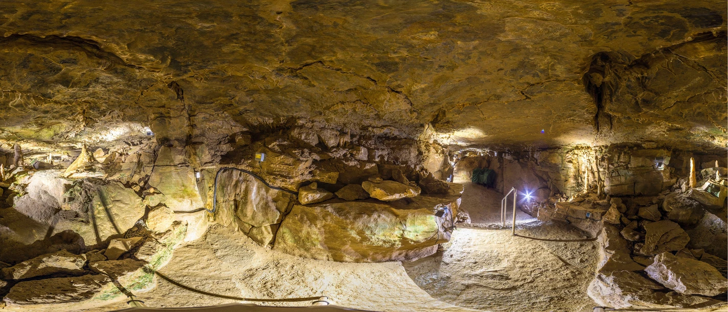 Schillat-Höhle 360° Erlebnis Schillat-Höhle 360° Erlebnis