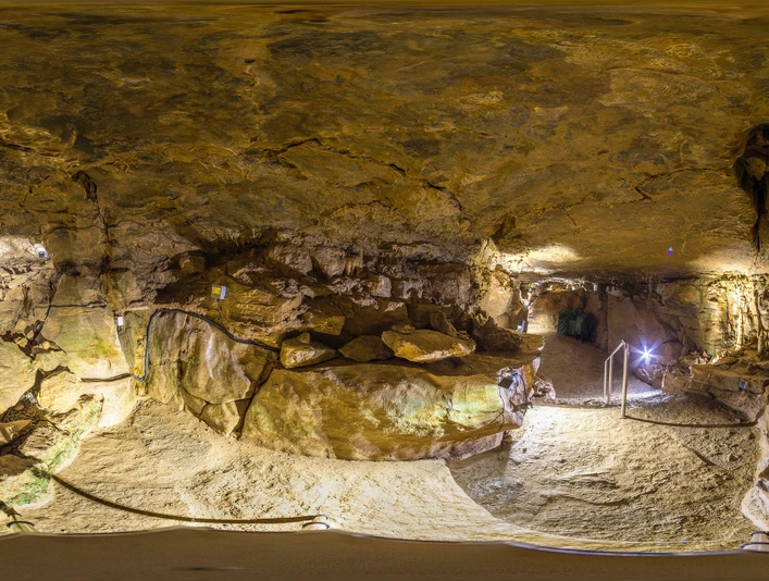 Schillat-Höhle 360° Erlebnis Schillat-Höhle 360° Erlebnis