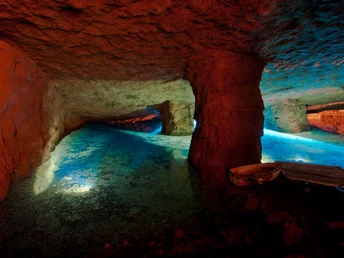 Blaue Lagune im Besucher-Bergwerk Kleinenbremen Blaue Lagune im Besucher-Bergwerk Kleinenbremen