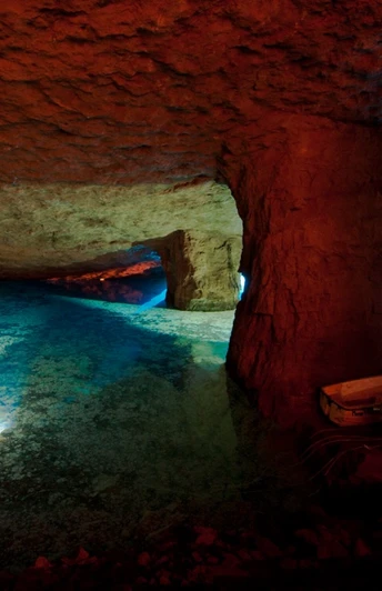 Blaue Lagune im Besucher-Bergwerk Kleinenbremen Blaue Lagune im Besucher-Bergwerk Kleinenbremen