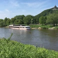 Weser-Schifffahrt mit Blick auf das Denkmal