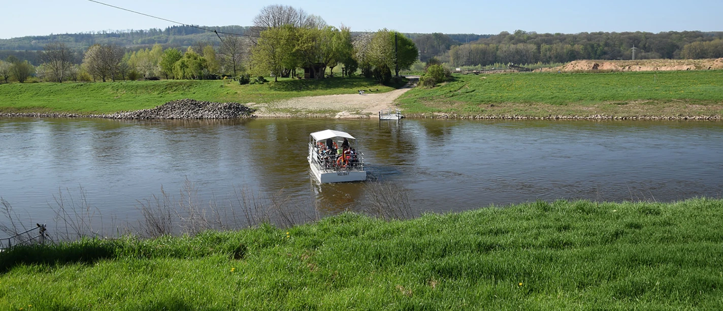 Weserfähre Varenholz-Veltheim Überfahrt Weserfähre Varenholz-Veltheim Überfahrt