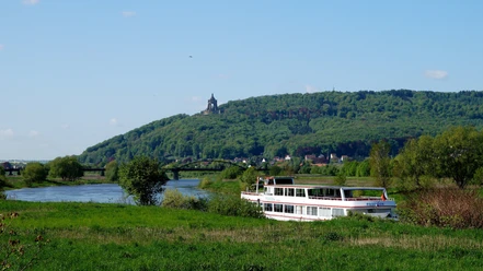Weserschifffahrt in Porta Westfalica Weserschifffahrt in Porta Westfalica