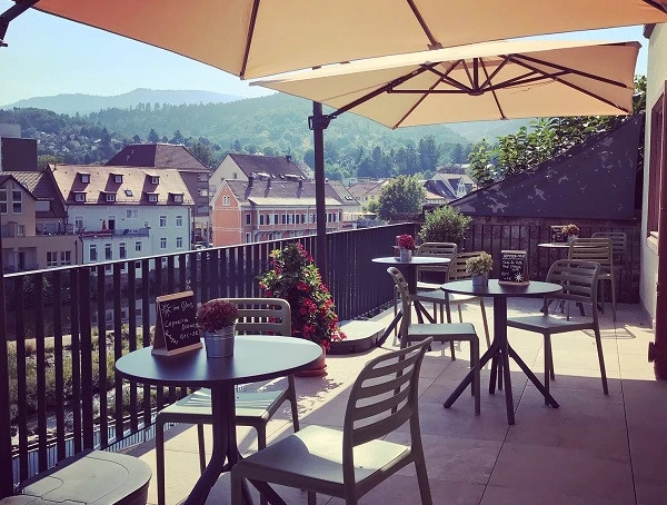 4951BFE3 E53A 40EF 9A53 BE9714409A7C