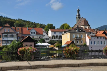 Blick auf den Biergarten an der Murg