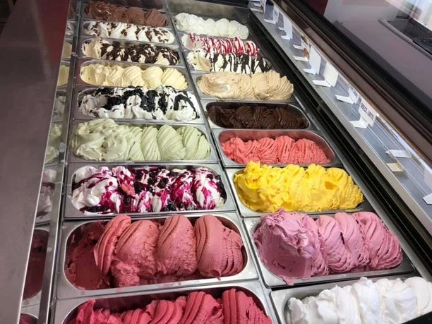 44122249 1044264052418132 2833312611464904704 n