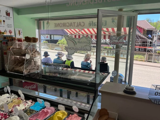 282559881 2090105914500602 2256131570852711919 n