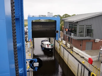 Hadelner Kanalschleuse