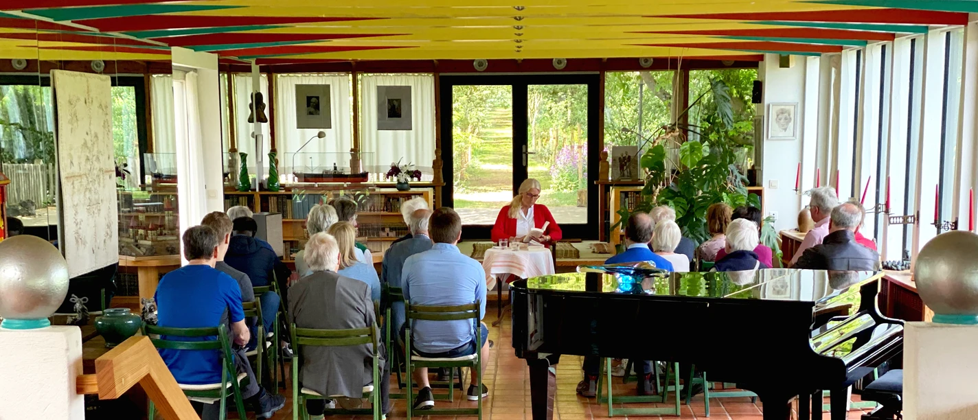Literaturnachmittag im Haus Kreienhoop Literaturnachmittag im Haus Kreienhoop