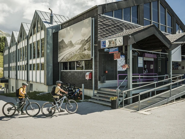Enduro-Mountainbike in der Aletsch Arena