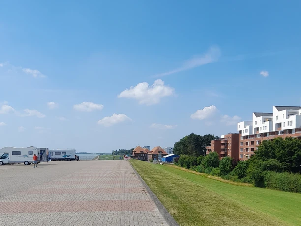 Blick auf den Fliegerdeich