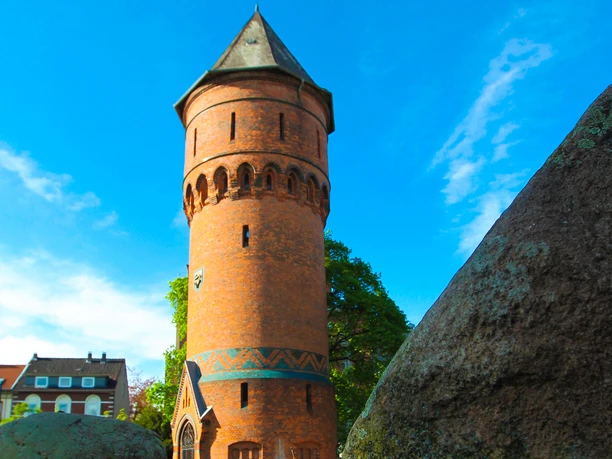 PE_FriedrichEbertPlatzTurm.jpg