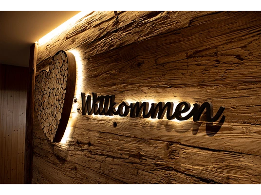 Lobby_Berggasthaus Gitschenen.png