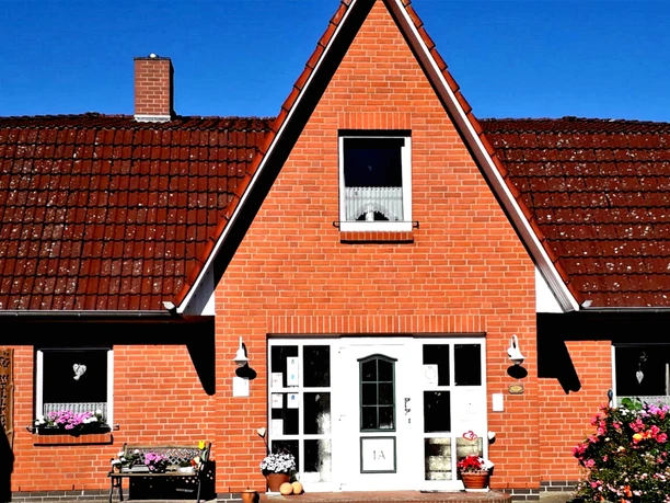 Pension Wiege ligt op een rustige, centrale locatie in Wilstedt