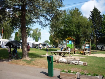 Ferienpark 2 CC BY-SA - LTM.jpg