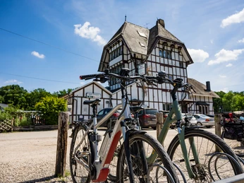 Bahnhof Kottenforst mit Rädern