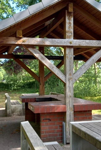 Impression vom Grillplatz am Wohnmobilstellplatz Gnarrenburg Impression vom Grillplatz am Wohnmobilstellplatz Gnarrenburg.jpg