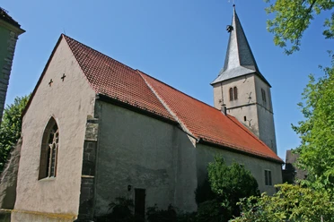 Kirche Barntrup quer CC BY-SA - Stadt Barntrup.jpg