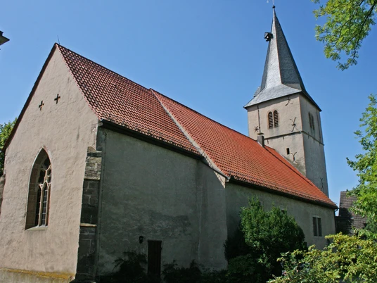 Kirche Barntrup quer CC BY-SA - Stadt Barntrup.jpg