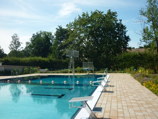 Freibad Dörentrup 2 CC BY-SA - LTM.JPG