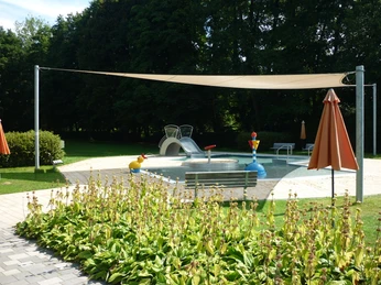 Kinderbecken Dörentrup CC BY-SA - LTM.JPG