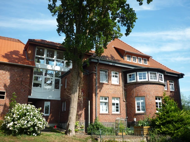 Sonnenhof 1 CC BY-SA - LTM.JPG