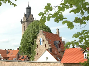 Stadtmauer, Steinhaus und Kilianskirche