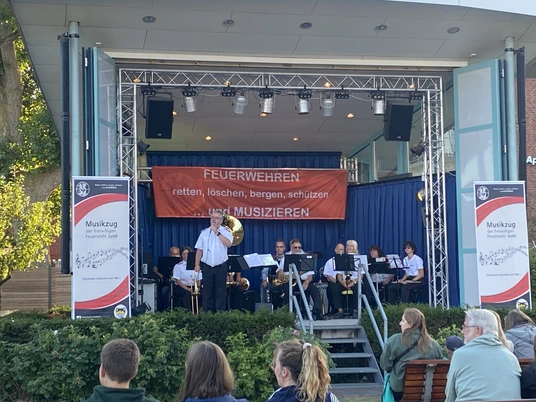 Musikzug-freiwillige-Feuerwehr-Juist.jpeg Musikzug-freiwillige-Feuerwehr-JuistMusikzug-volunteer-fire-brigade-Juistmarchorkester-frivillig-brandbrigade-Juistmuziekkorps-vrijwilliger-vuur-brigade-Juist