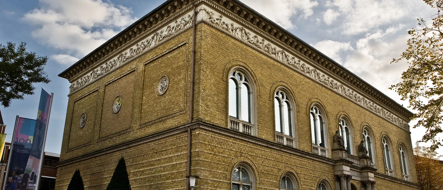 Augusteum Oldenburg Exterior view of the Augusteum in Oldenburg