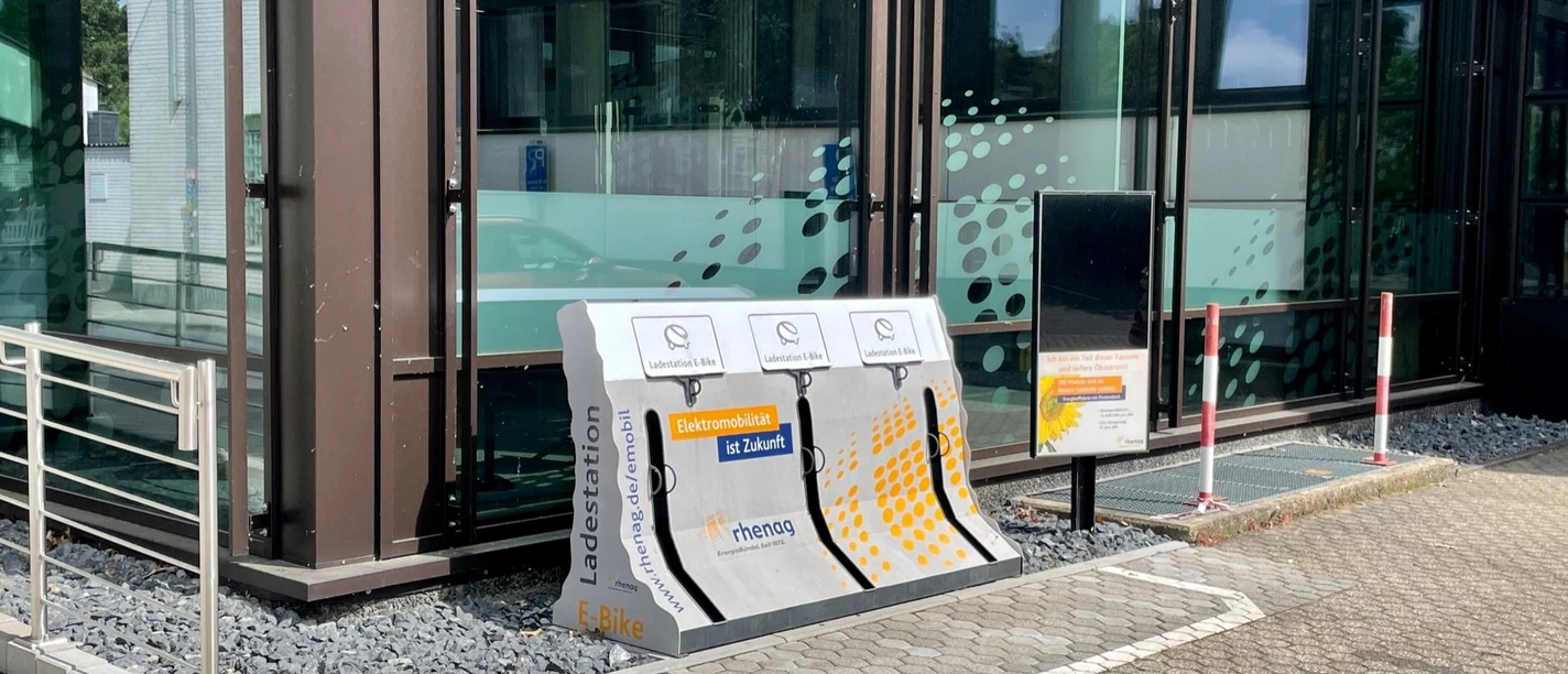 E-Bike Ladestation Rhenag.jpg