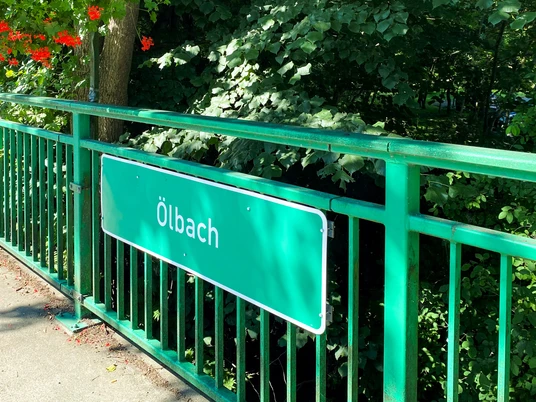 Ölbach an der Grundschule Stukenbrock in Schloß Holte-Stukenbrock Ölbach an der Grundschule Stukenbrock in Schloß Holte-Stukenbrock