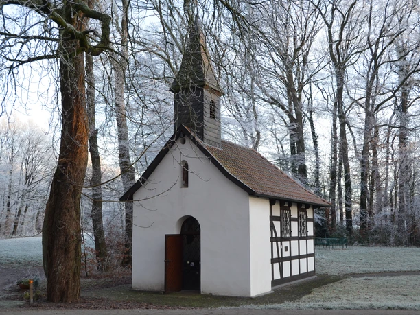 Brinkkapelle im Ortsteil Stukenbrock Brinkkapelle im Ortsteil Stukenbrock