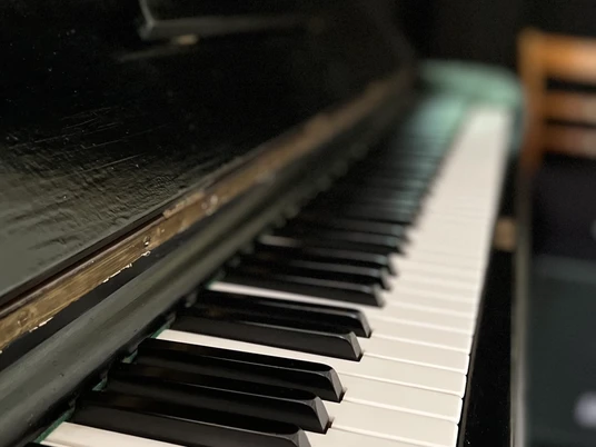 Impression Veranstaltungssaal Cultimo - Klavier Impression Veranstaltungssaal Cultimo - Klavier