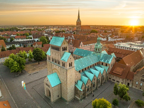 UNESCO-Welterbe Mariendom, Foto Max Wiesenbach (CCBY).jpg
