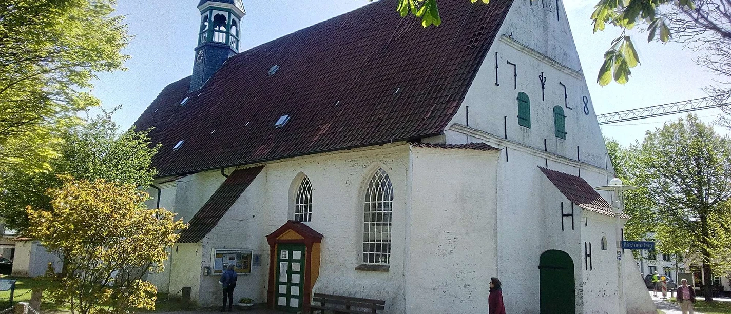 Kircheneingang.jpg