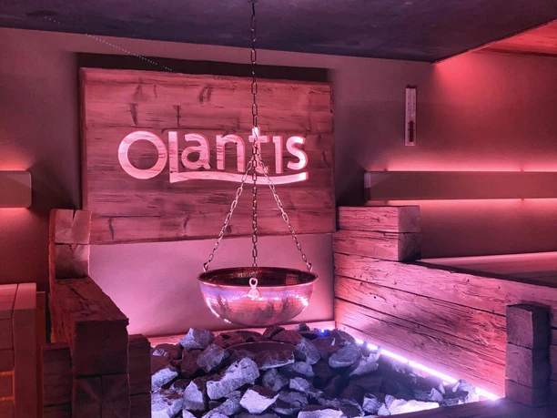 Sauna OLantis Oldenburg Atmosphärisch beleuchtete Sauna im OLantis Oldenburg